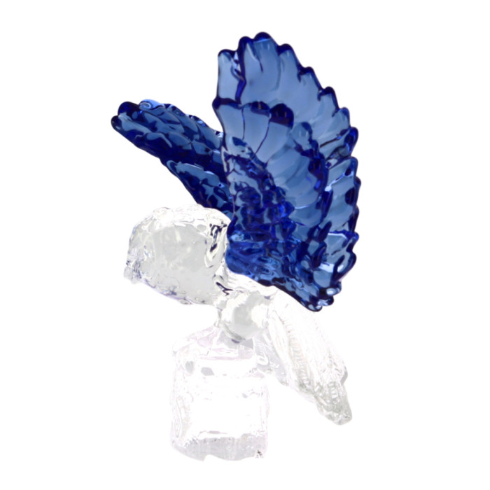 Chouette aux ailes bleues